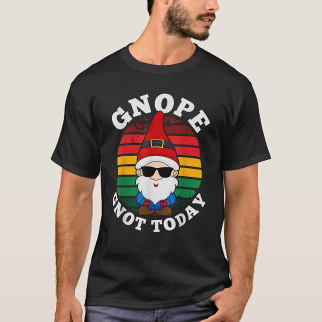 Gnope Funny Garden Gnome Scandinavian Cute Gnome  T-Shirt (Vorderseite)