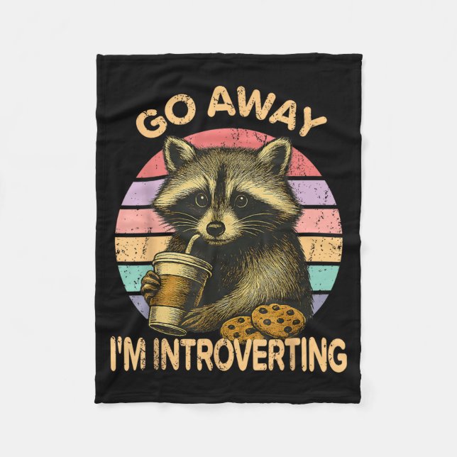 Go Away I'm Introverting Funny Raccoon Sarcastic  Fleecedecke (Vorderseite)