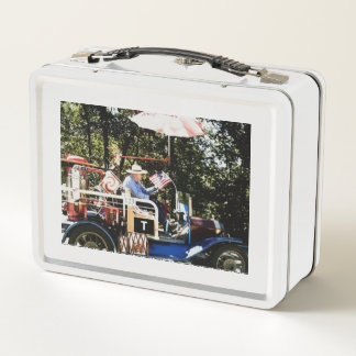 Go Green Metal Lunchbox