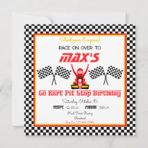 Go Kart Racings in Rot, Schwarz und Gelb mit Fahne