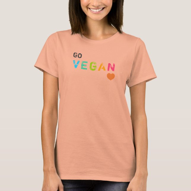GO vegan - weiß - Maßgeschneidert T-Shirt (Vorderseite)