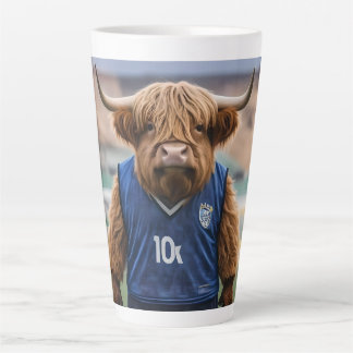 "Goal-Getter: Eine Hochlandkuh für Fußball verklei Milchtasse