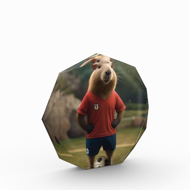"Goal-Scoring Capybara: Der ultimative Fußballstar Fotoblock (Links)