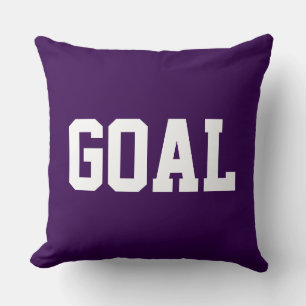 GOAL Sporty Athletic Weiße Schrift auf Tiefviolett Kissen