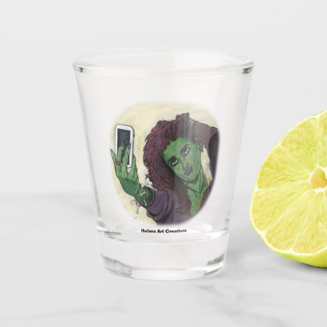 Goblin Girl Handy Selfie Fantasy Shot Glass Schnapsglas (Vorderseite)