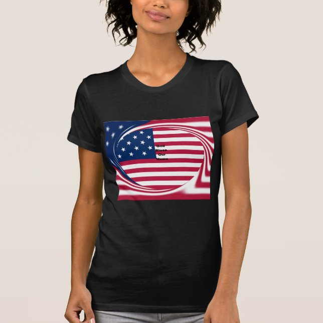 God Bless Our Zuhause: USA Flag Swirl Art T-Shirt (Vorderseite)