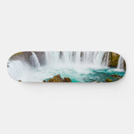 Godafoss Wasserfall, Island Skateboard