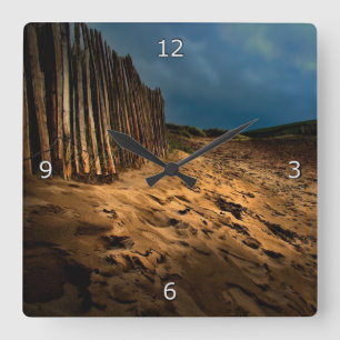 Going Home from the Beach Quadratische Wanduhr