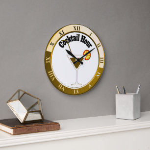 Gold and White Cocktail Hour Bar Clock Große Wanduhr