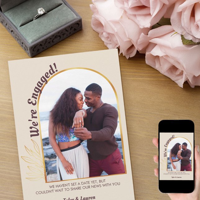 Gold Arch Verlobt Foto Champagne Verlobung Ankündigung (Von Creator hochgeladen)