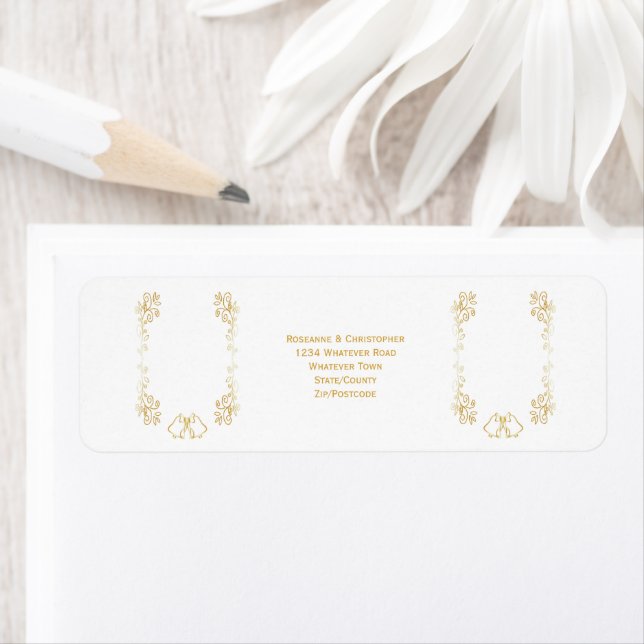 Gold Bell Scrollwork Design Wedding Rücksendeadres (Insitu)