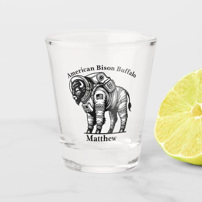 Gold Bison im Astronauten Anzug Erkundung des Welt Schnapsglas (Vorderseite)