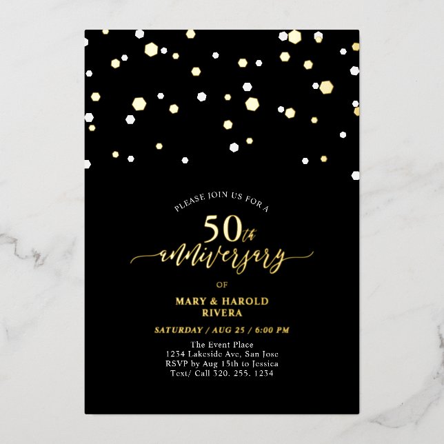 Gold & Black Confetti 50. Hochzeitstag Folieneinladung (Vorderseite)