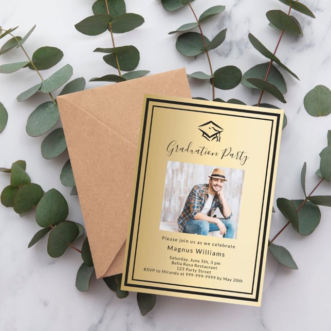 Gold Black Foto Cap Graduation Party Einladung (Von Creator hochgeladen)