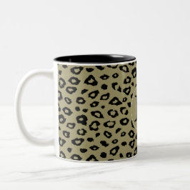 Gold Black Leopard Print Monogram Zweifarbige Tasse