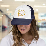 Gold Bride Tribe Heart Bachelorette Truckerkappe<br><div class="desc">Mit trendigem Goldskripttext und einem niedlichen Goldherz. Entwickelt von Thisisnotme©</div>