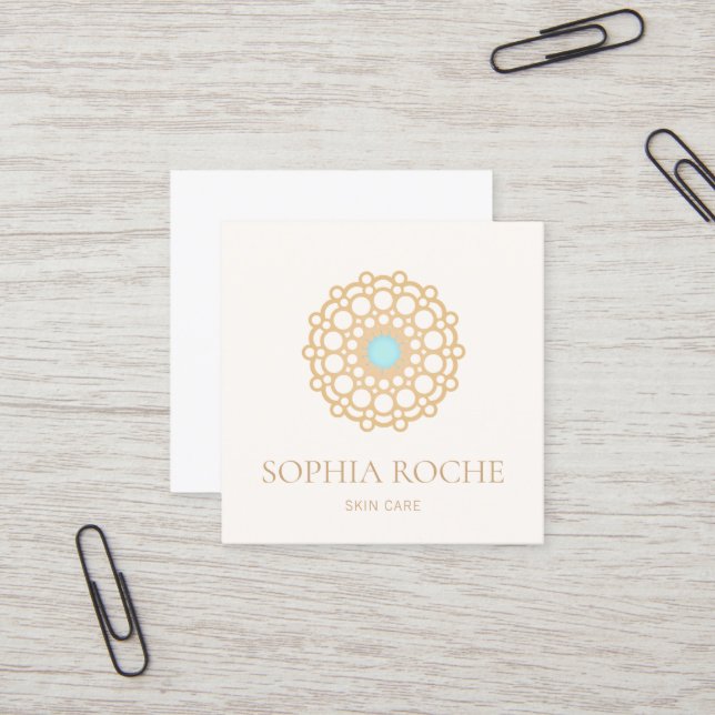 Gold Circle Mandala Logo Beauty Skin Care Wellness Quadratische Visitenkarte (Vorderseite/Rückseite Beispiel)