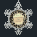 Gold Diamonds Floral 10. Hochzeitstag Schneeflocken Zinn-Ornament<br><div class="desc">Elegante goldblütige Wirbel 10. Hochzeitstag Schmuck.</div>