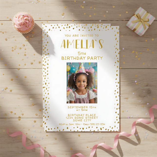 Gold Faux Glitter Kids Girl Photo Birthday Einladung (Von Creator hochgeladen)