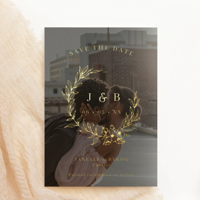 Gold Floral Wreath Monogram Foto Save the Date Folieneinladung (Von Creator hochgeladen)