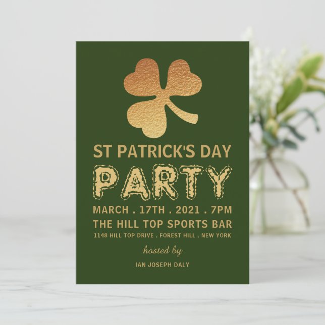 Gold Foil Kleeblatt, St Patrick's Day Party Einladung (Stehend Vorderseite)