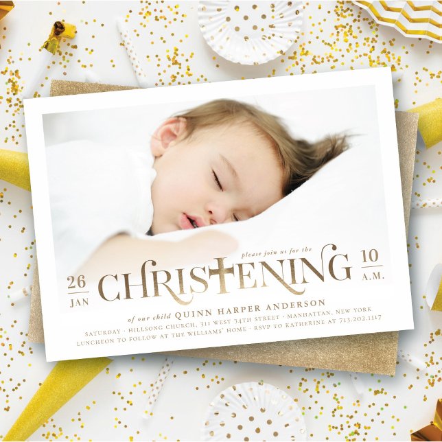 Gold Foil Modern Cross Christening Foto Religiös Einladung (Faux Gold Foil Modern Classic Bold Cross Stylish Christening Photo Invitation @ fat_fa_tin)
