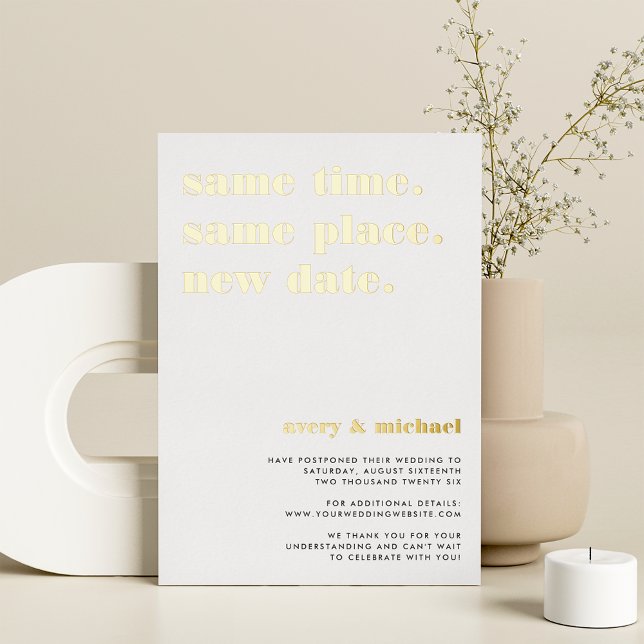Gold Foil Modern Wedding Postponement Card Folieneinladung (Von Creator hochgeladen)