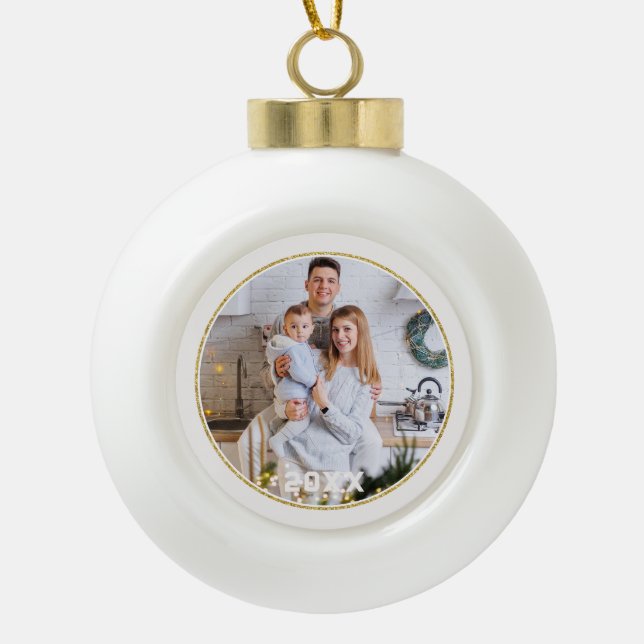 Gold Frame Familie Foto Weihnachtsschmuck Keramik Kugel-Ornament (Vorderseite)