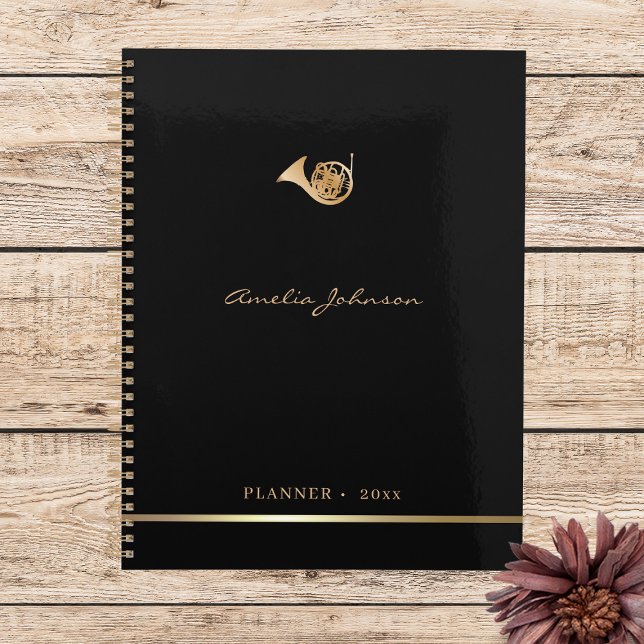 Gold French Horn Elegant Music 2026 Jährlicher Pla Planer (Von Creator hochgeladen)