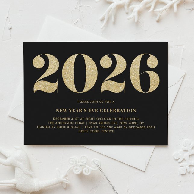 Gold Glitzer 2018 Silvester Party Einladung (Customizable 2026 New Year's Eve party invitation featuring faux gold glitter on black background.)