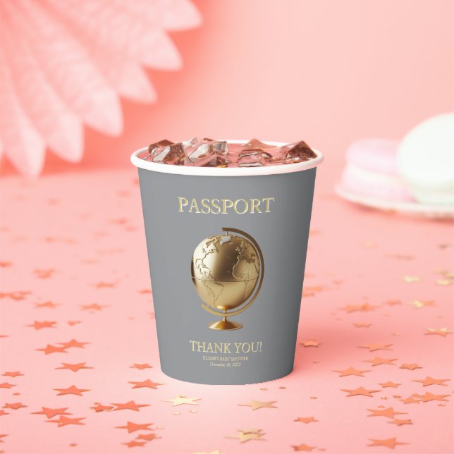 Gold Globe Passport Travel Baby Shower Pappbecher (Insitu)