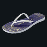 Gold Lace Elegant Navy Blue Bridesmaid Hochzeit Flip Flops<br><div class="desc">Diese eleganten Hochzeitskippen sind eine großartige Möglichkeit, um Ihren Brautmädchen zu danken und sie zu erkennen und ihnen nach einem langen Tag eine Erholung zu geben. Das schöne Design zeichnet sich durch ein elegantes Design mit goldfarbenen Spitzen-Frills auf marineblarem Hintergrund und extravagant goldfarbenen Schriftzeichen aus. Der Text liest Bridesmaid mit...</div>