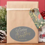 Gold Merry Christmas Luxe Gray Ovaler Aufkleber<br><div class="desc">Frohe Weihnachten in einem Imitat Goldfolienskript und Ihre Namen in schicker Schrift,  diese grauen Aufkleber sind stilvoll für jeden Weihnachtsfeiertag. MEHR FARBEN und passende Produkte in unserer Kollektion.</div>