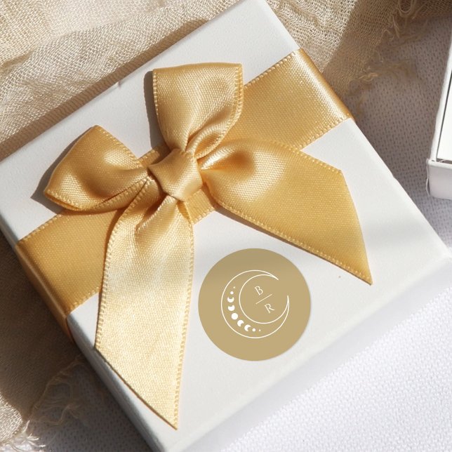 Gold Monogram Initials Celestial Wedding Runder Aufkleber (Von Creator hochgeladen)