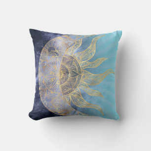 Gold Moon Sun Mandala Celestial Design Kissen