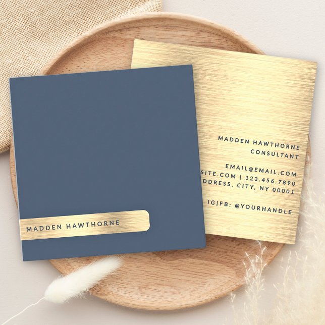 Gold Navy Blau Moderne einfache Minimal Brushed Me Quadratische Visitenkarte (Von Creator hochgeladen)