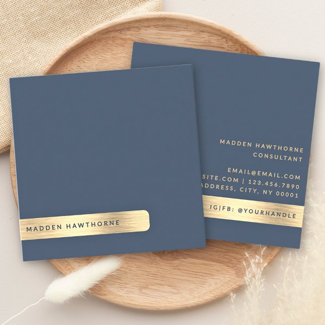 Gold Navy Blau Moderne einfache Minimal Brushed Me Quadratische Visitenkarte (Von Creator hochgeladen)