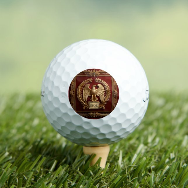 Gold Roman Kaiseradler über Rot Nr. 4 Golfball (Insitu T-Shirt)
