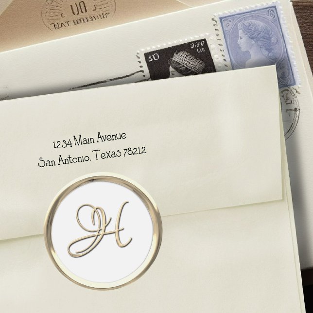 Gold Script Monogram Initial H auf einer beliebige Runder Aufkleber (Von Creator hochgeladen)