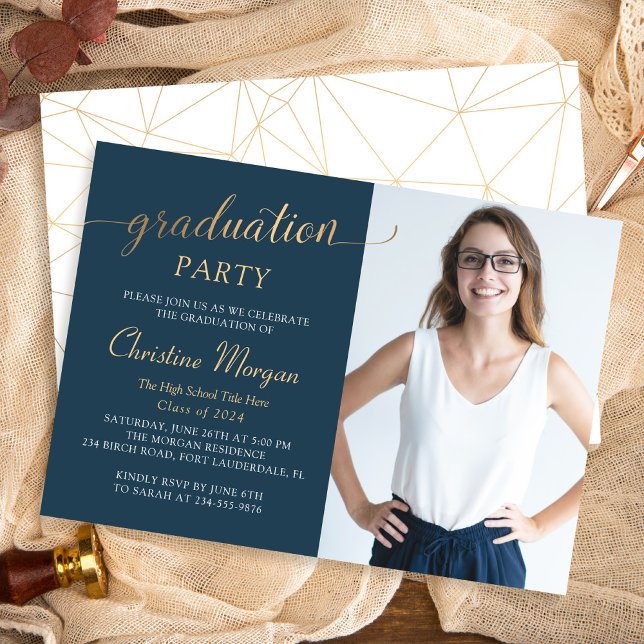 Gold Script Navy Blue Graduation Party Foto Einladung (Von Creator hochgeladen)