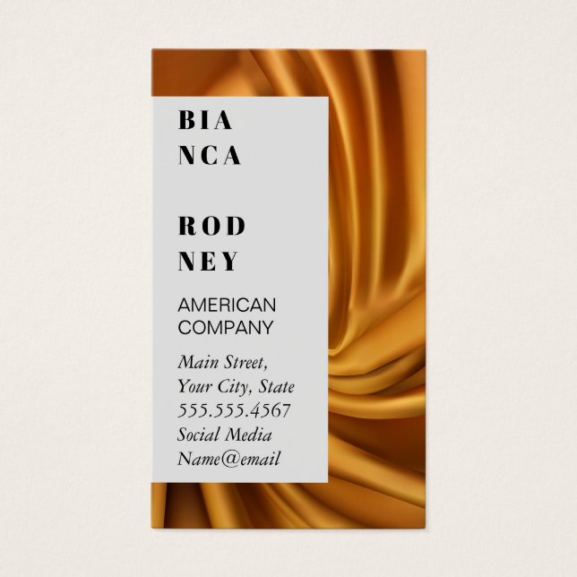 Gold Silk Fabric Bunched Up (Vorderseite)