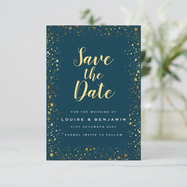 Gold Stars Sparkle Save the Date Card (Stehend Vorderseite)