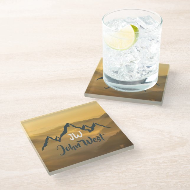 Gold sunrise personalizable mountains monogram glasuntersetzer (Schrägansicht)