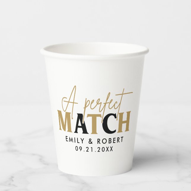 Gold und Black Perfect Match Wedding Gift Pappbecher (Vorderseite)