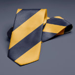 Gold und Navy Blue Streifen Krawatte<br><div class="desc">Stilvolle nautische Streifen Muster in fetten und klassischen Farben perfekt für das Büro oder eine Nacht im Stadtzentrum.</div>