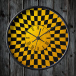 Gold- und Schwarz-Checked-Viereck-Muster / Retro-D<br><div class="desc">Wall-Clock: Farbquadratisches Farbmuster in Gold und Schwarz - einzigartige Retro-Design-Zuhause-Uhr</div>