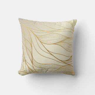 Gold wavy pattern. Luxurious golden linear ornamen Kissen