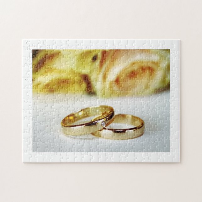 Gold Wedding Bands Puzzle (Horizontal)