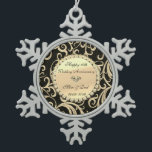 Gold Wirbel Diamonds 10. Hochzeitstag Schneeflocken Zinn-Ornament<br><div class="desc">Elegante goldene Wirbel 10. Hochzeitstag Schmuck.</div>