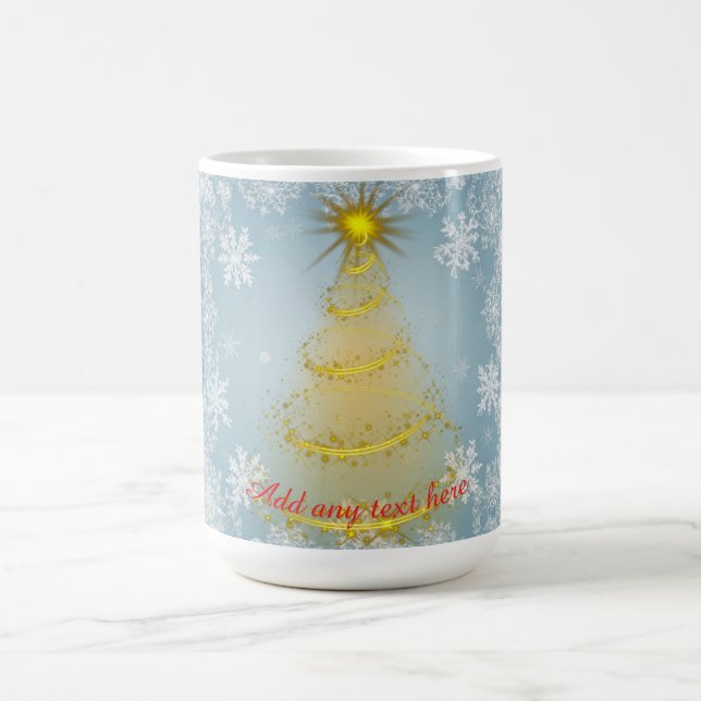 Gold Xmas Tree Mug with Snowflakes – Customizable  Kaffeetasse (Mittel)